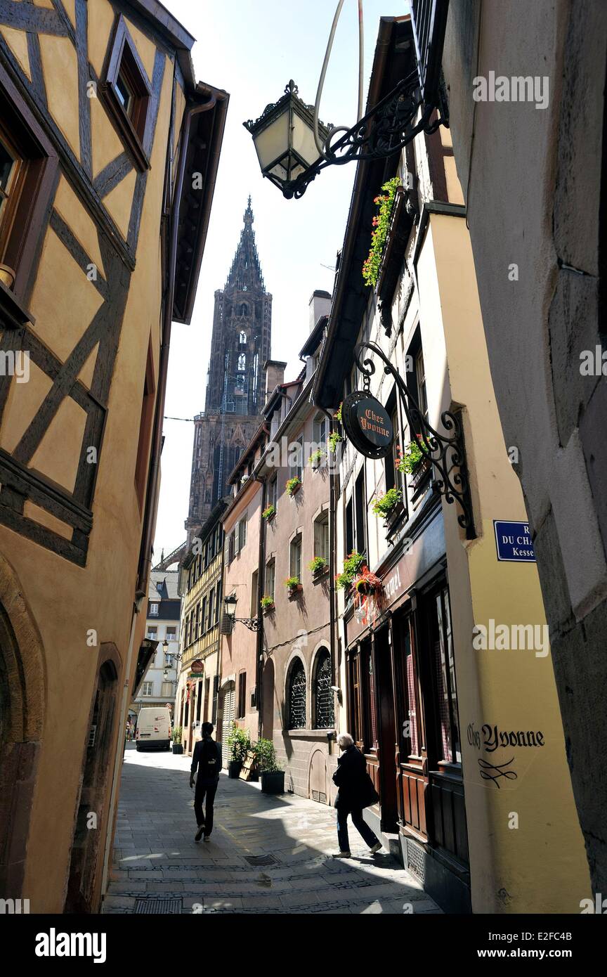 France, Bas Rhin, Strasbourg, old town listed as World Heritage by UNESCO, Chez Yvonne Restaurant near the Cathedral Notre Dame Stock Photo
