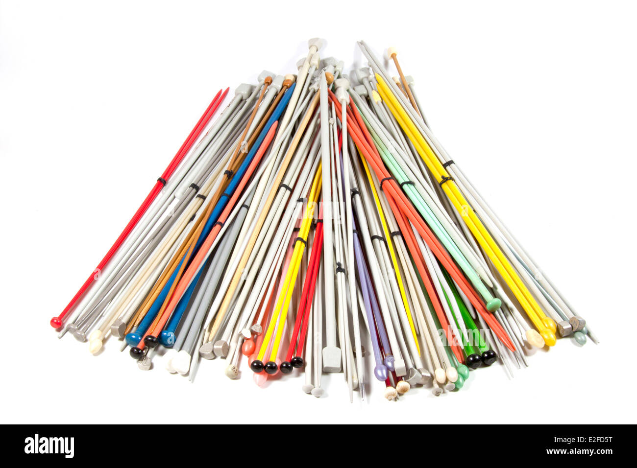 Knitting needle sizes hires stock photography and images Alamy