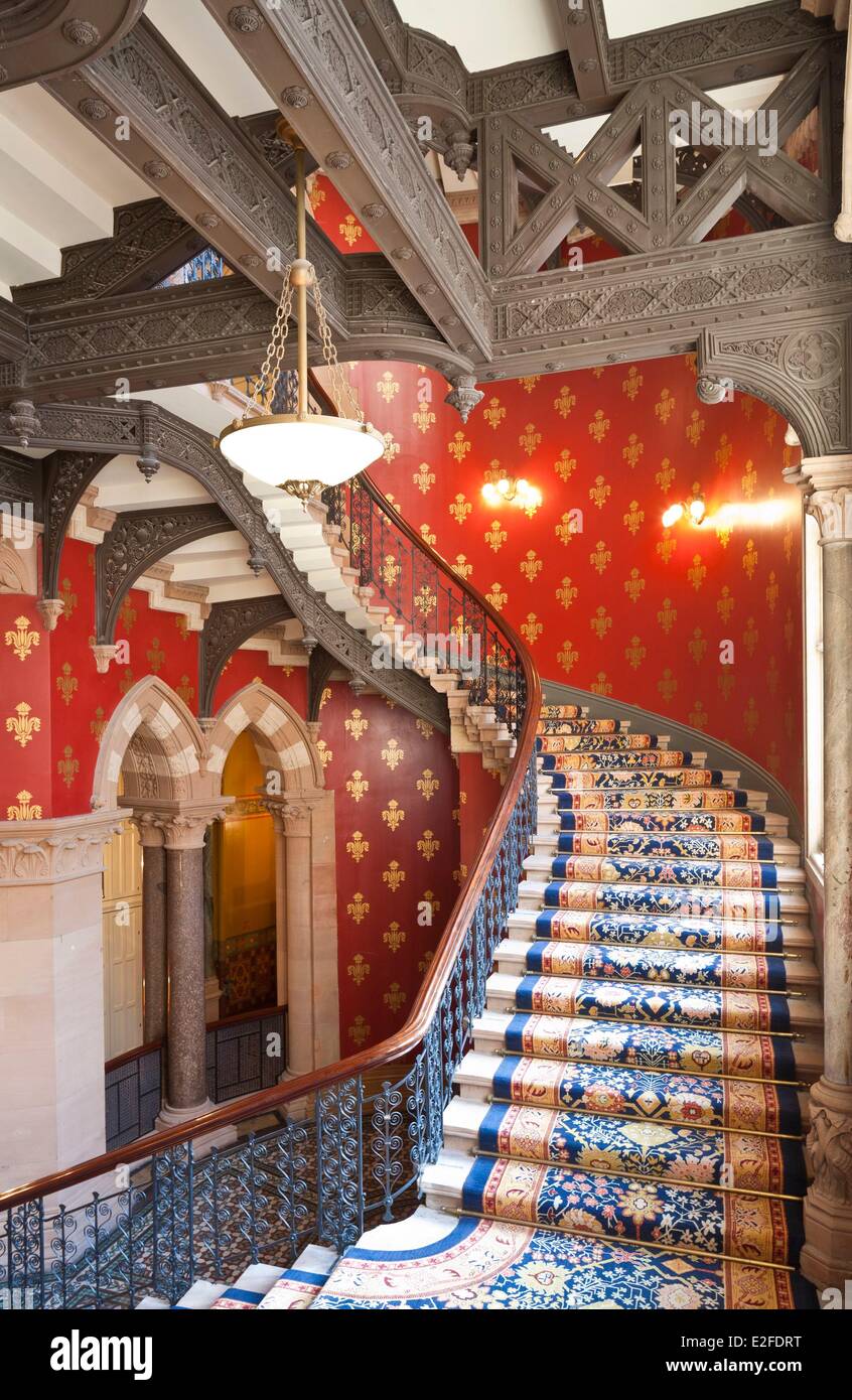 United Kingdom London King's Cross Saint Pancras Renaissance hotel opened in 2011 and installed in the station of Saint Pancras Stock Photo