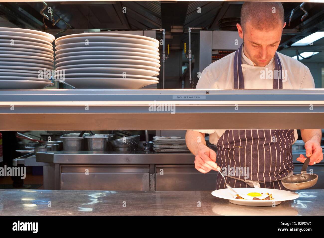 United Kingdom, London, Covent Garden, One Aldwych Hotel, Axis restaurant, chef Tony Fleming in