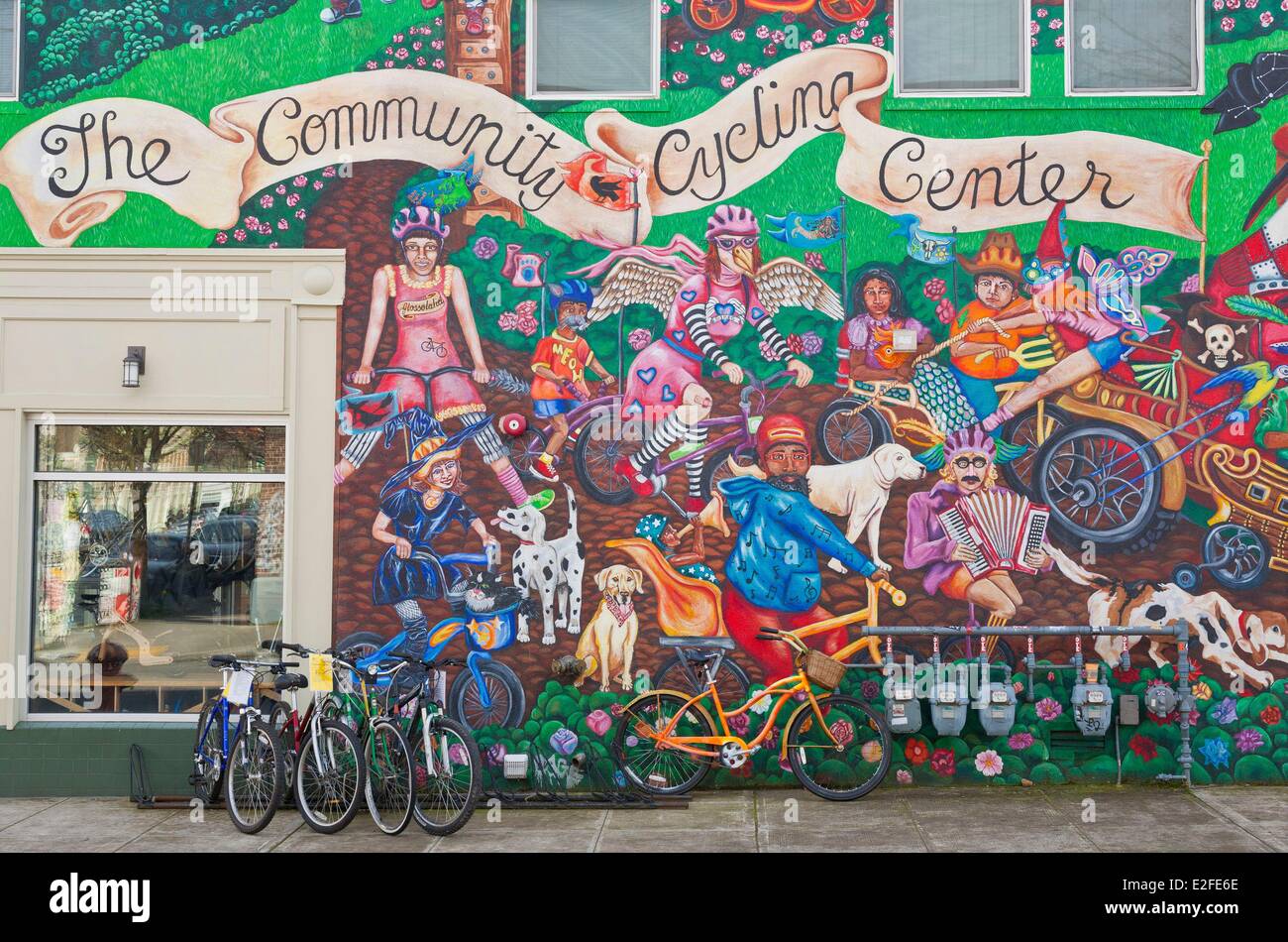 Community cycling hires stock photography and images Alamy