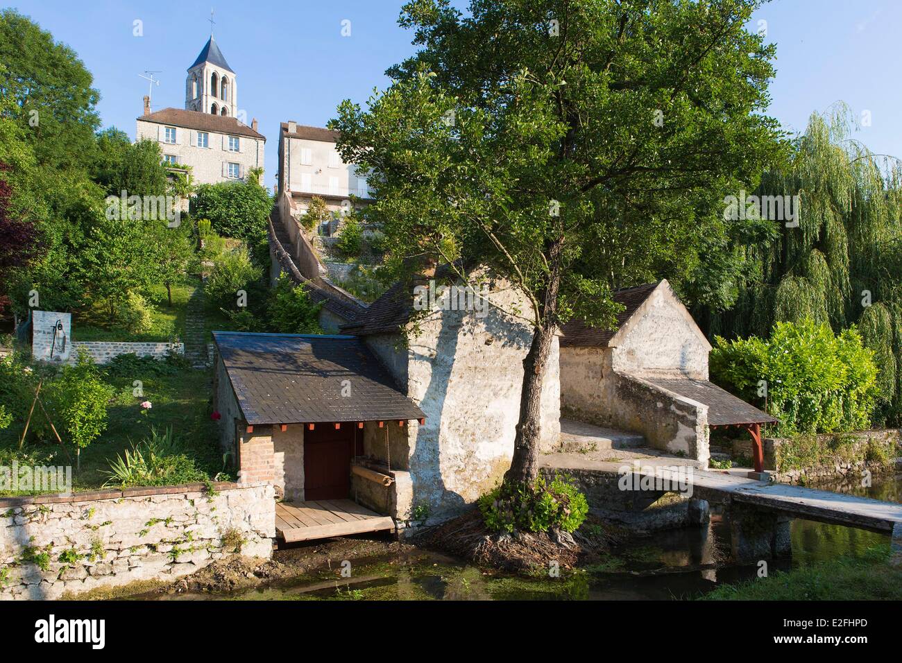 France Seine et Marne Chateau Landon bridge over the Fusain river wash