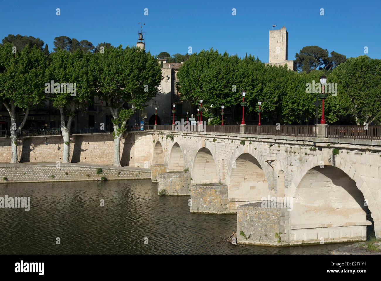 France, Gard, Sommieres, lived Roman bridge of the 1st century over Vidourle river built by Emperor Tiberius Stock Photo