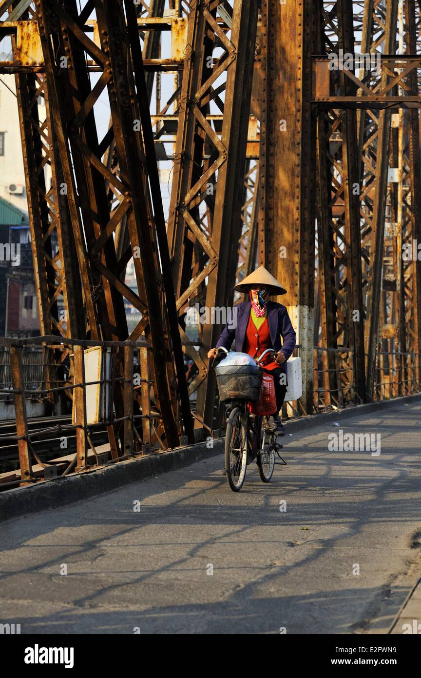 Vietnam Hanoi traffic on Long Bien bridge formely called Pont Doumer by the French people during the French colonization Stock Photo