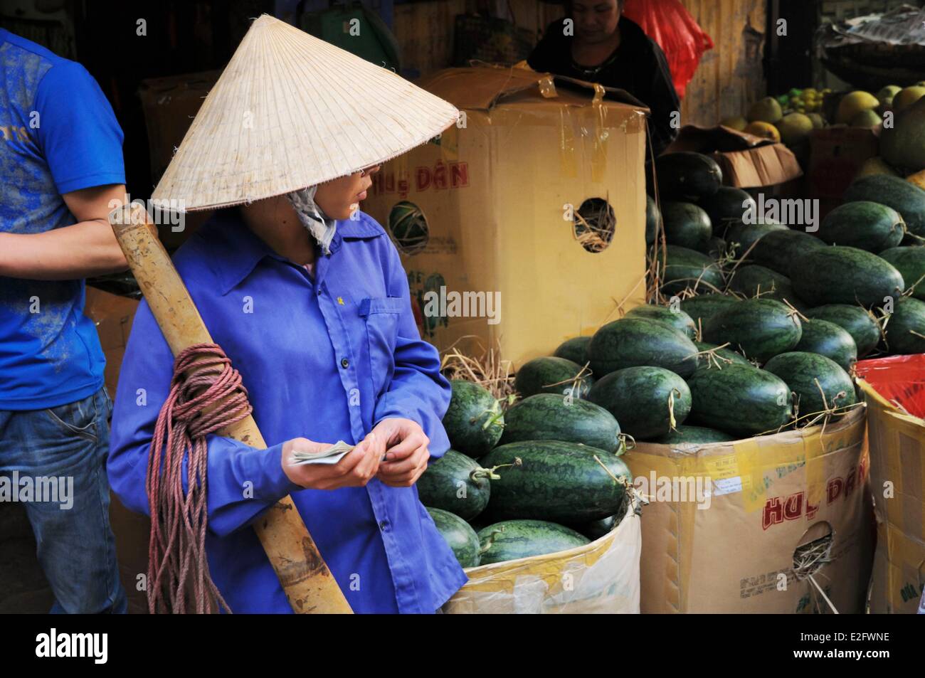 Vietnam Hanoi Long Bien wholesale market Stock Photo