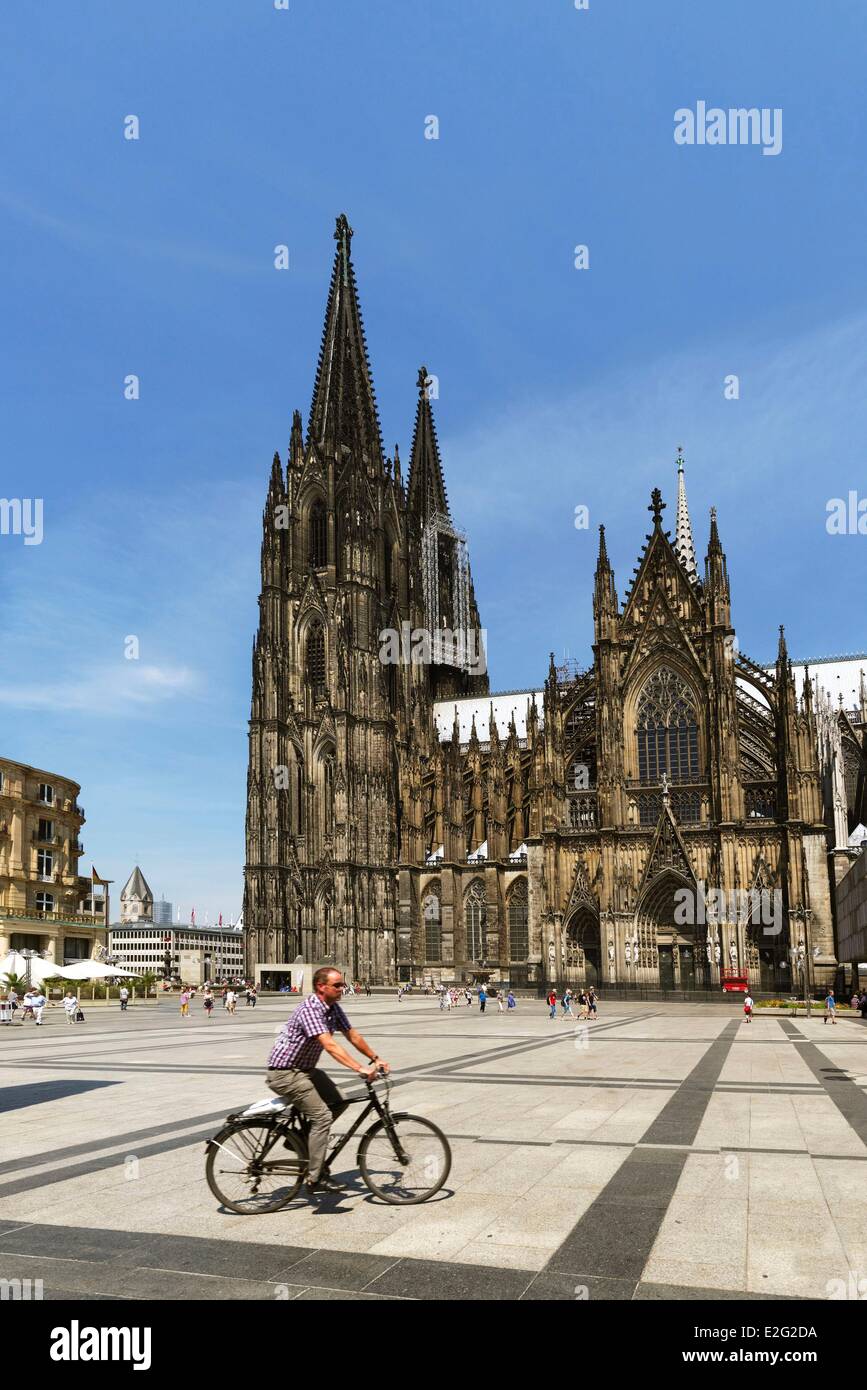 Allemagne Rhenanie-du-Nord-Westphalie Cologne la cathedrale de Cologne classee au Patrimoine mondial de l'UNESCO/Germany North Stock Photo