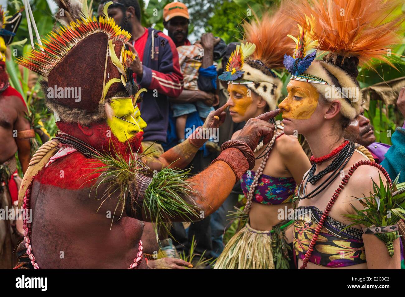 Papua new guinea music musical instrument hi-res stock photography and