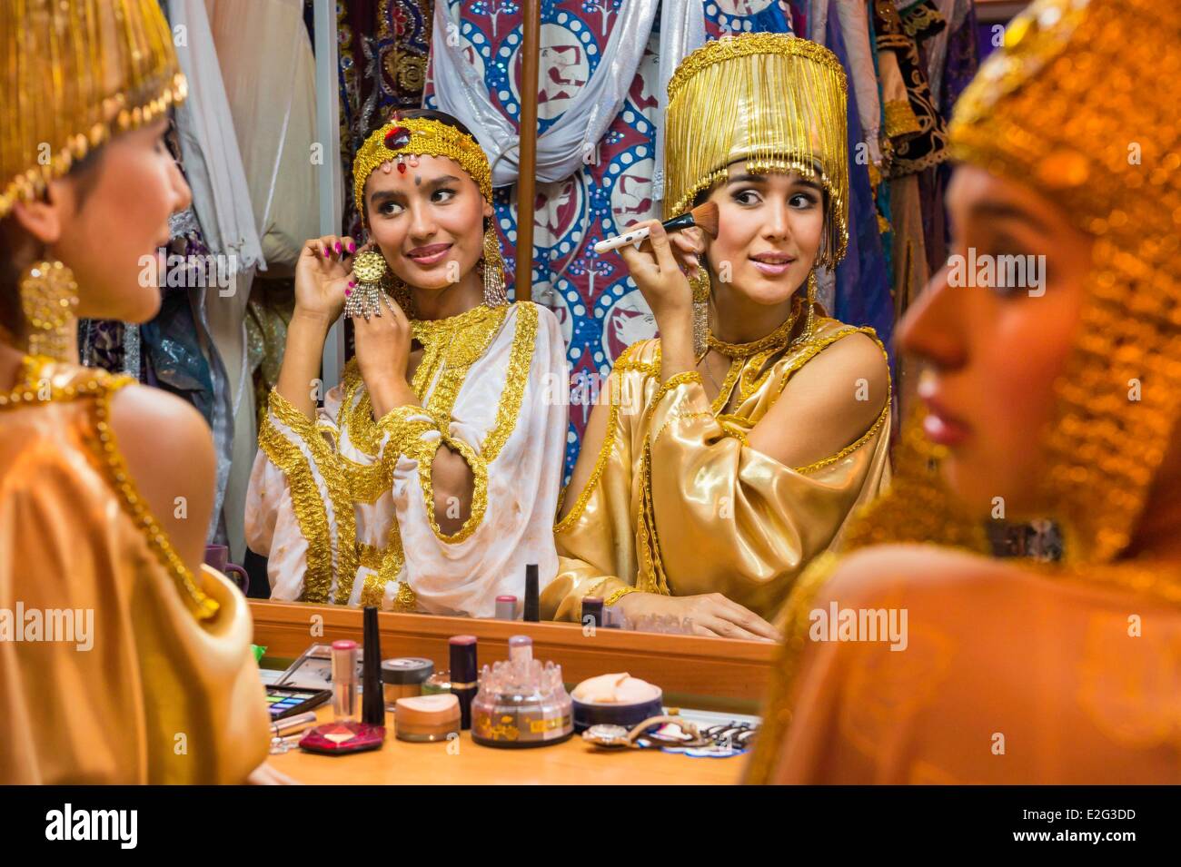 Uzbekistan Silk Road Samarkand El Merosi Theater dancer Kurbanova Mukhiba and Vakilova Saborat preparing themselves before the Stock Photo