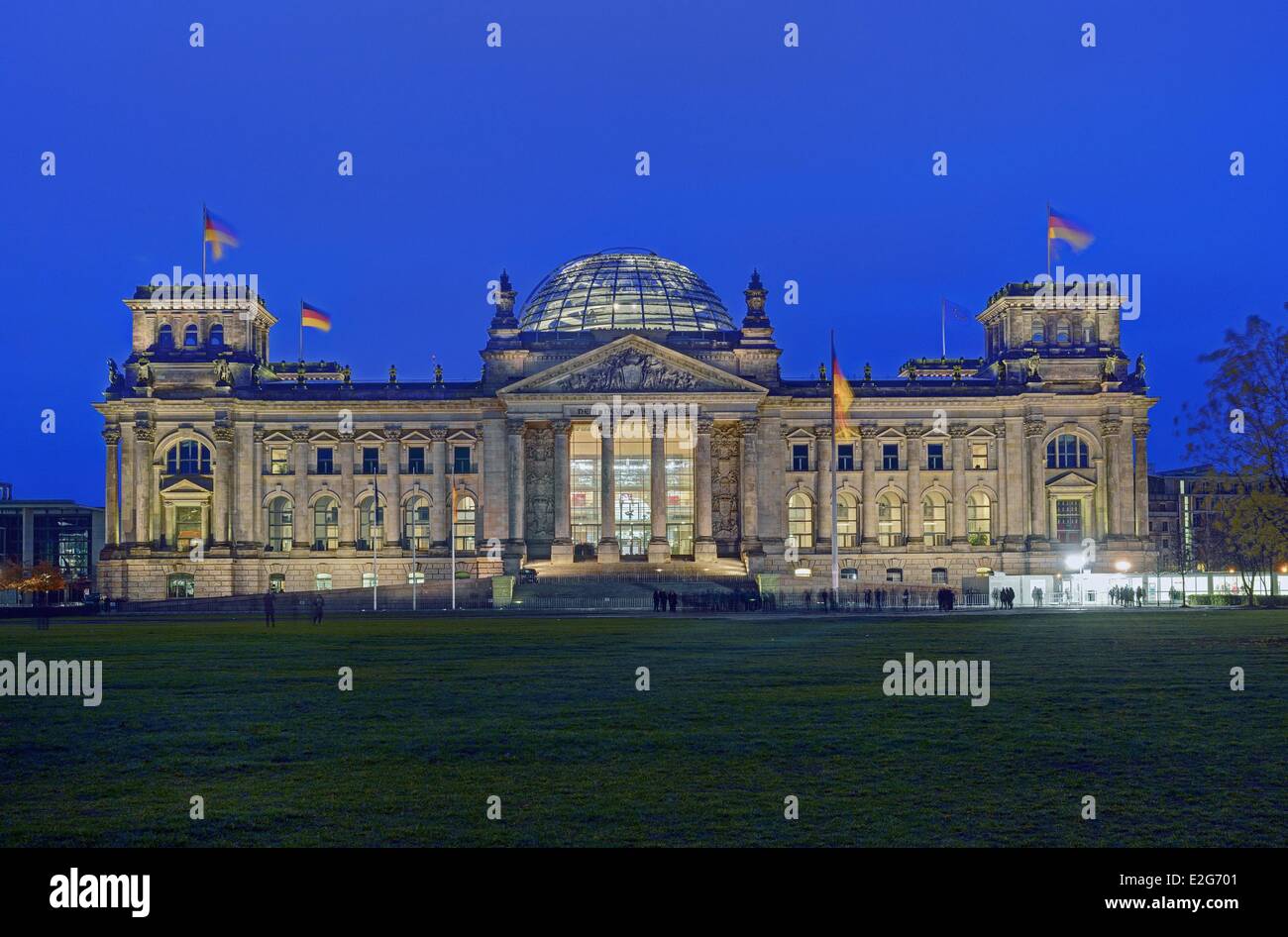 Germany Berlin the Reichstag (german parliament) and its glass cupola by architect Norman Foster Stock Photo