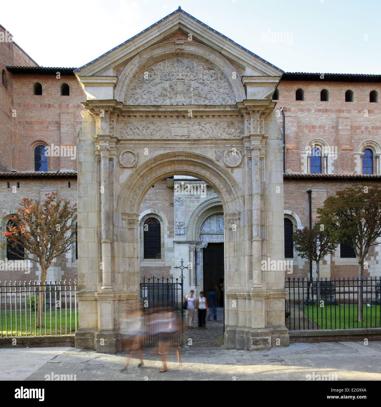 France Haute Garonne Toulouse basilica of Saint Sernin exterior side  entrance porch Stock Photo - Alamy