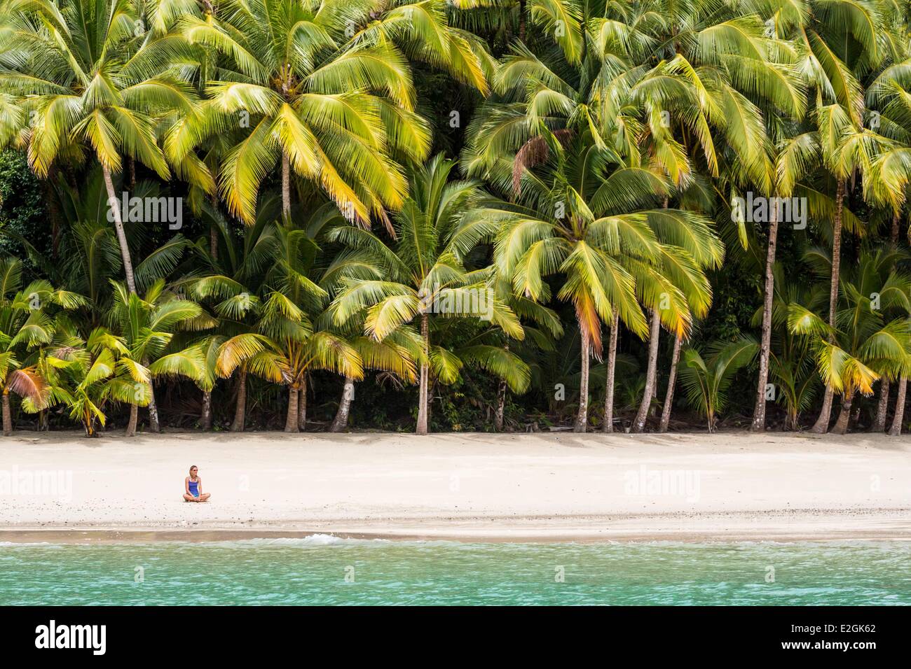 Panama Veraguas province Gulf of Chiriqui National Park of Coiba listed as World Heritage by UNESCO since 2005 Rancheria island palm-fringed beach Stock Photo