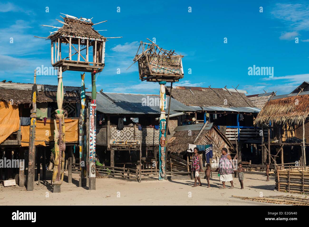 Papua New Guinea New Britain island West New Britain province Talasea district Kimbe area Kapo island traditionnal house related to kids initiation Stock Photo