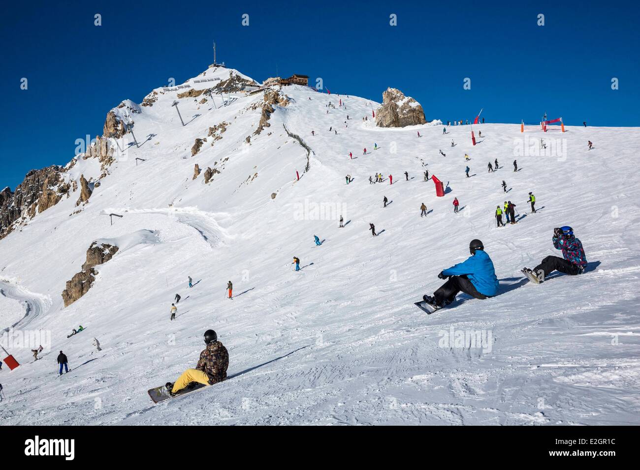 France Savoie Tarentaise valley Meribel Courchevel Les Trois Vallees (The Three Valleys) one of biggest ski areas in world with 600km of marked trails Vanoise Massif view of Sommet de La Saulire (2738m) Stock Photo