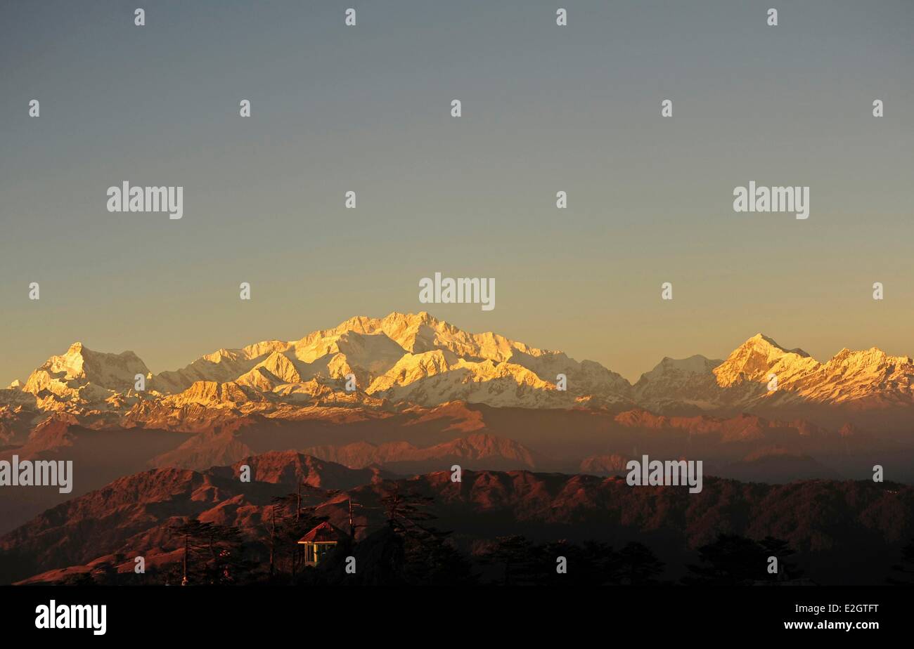 India West Bengal state Singalila National Park Sandakfu view on snowcapped Kangchenjunga Stock Photo