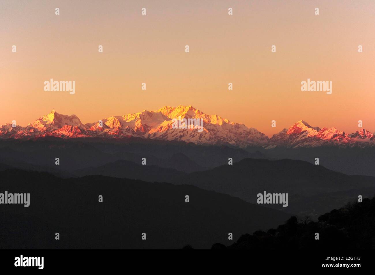 India West Bengal state Singalila National Park Tonglu view on snowcapped Kangchenjunga by red sunset Stock Photo