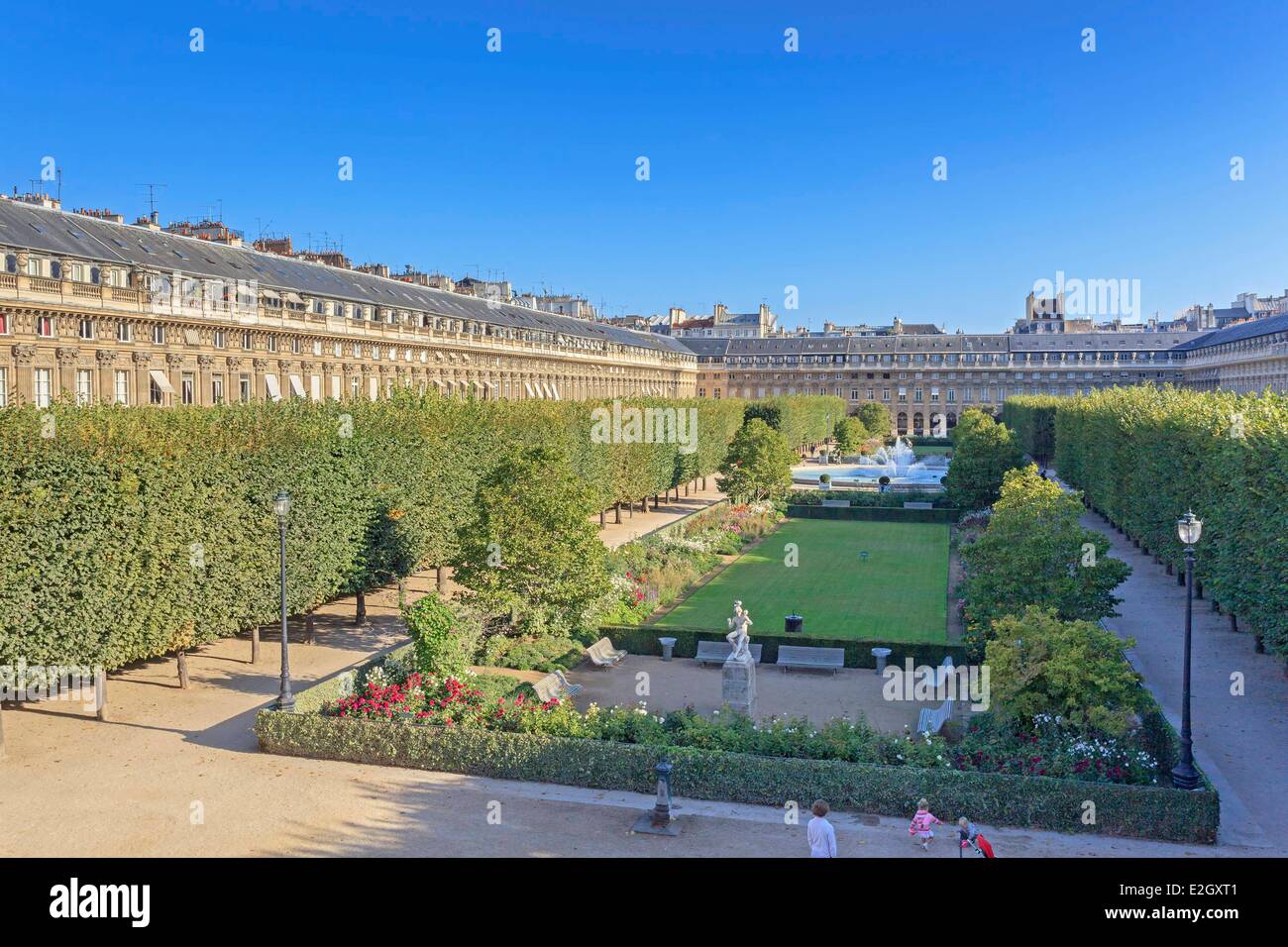 Palais royal garden hi-res stock photography and images - Alamy