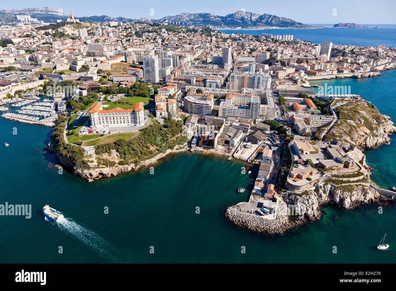 France Bouches du Rhone Marseille European capital of culture 2013 7 th and 1st and 2nd district Pointe du Pharo district of Catalans Palais du Pharo Vieux Port (Old Harbour) (aerial view) Stock Photo