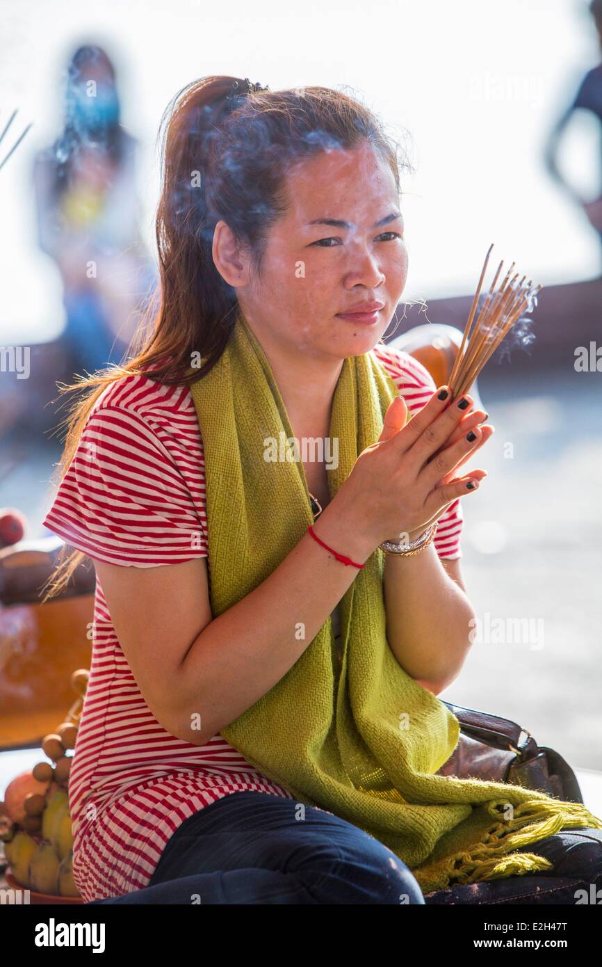 Lady pictures cambodian Beautiful Cambodian