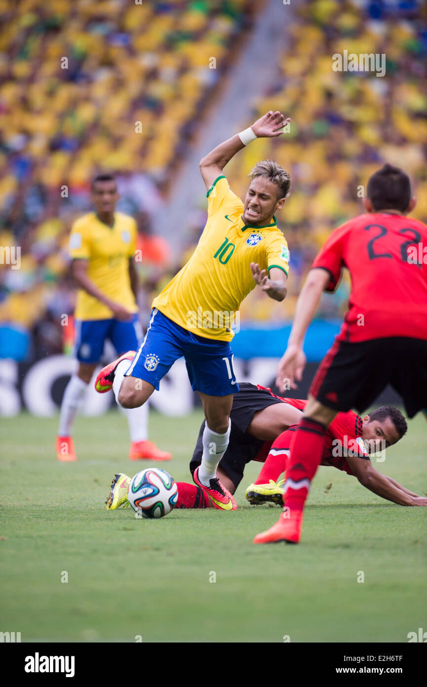 Neymar (BRA), Jose Juan Vazquez (MEX), JUNE 17, 2014 - Football / Soccer : FIFA World Cup Brazil 2014 Group A match between Brazil 0-0 Mexico at the Castelao arena in Fortaleza, Brazil. (Photo by Maurizio Borsari/AFLO) Stock Photo