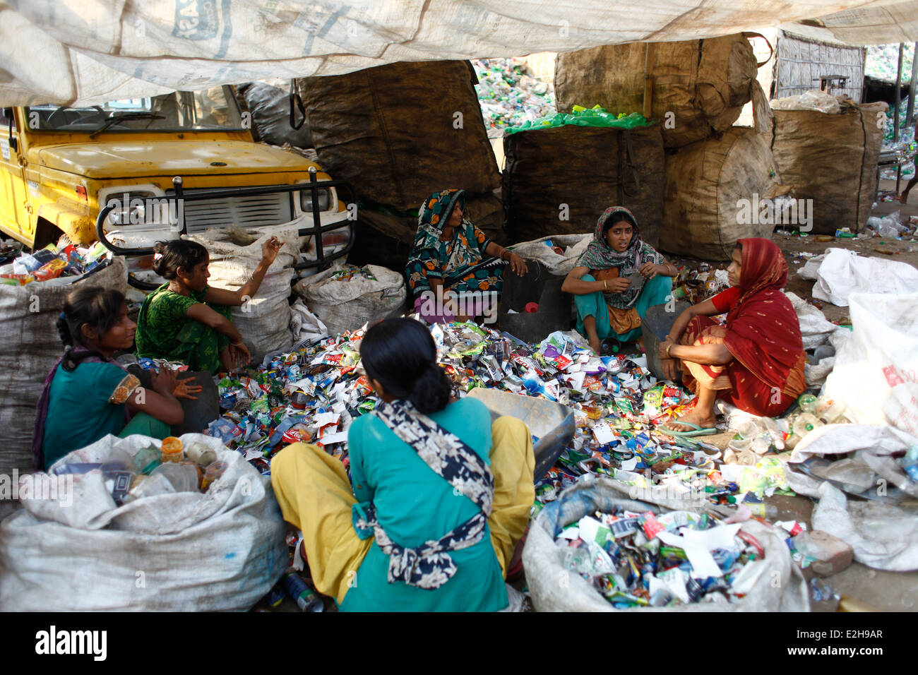 plastic bottle recycling factory Stock Photo Alamy