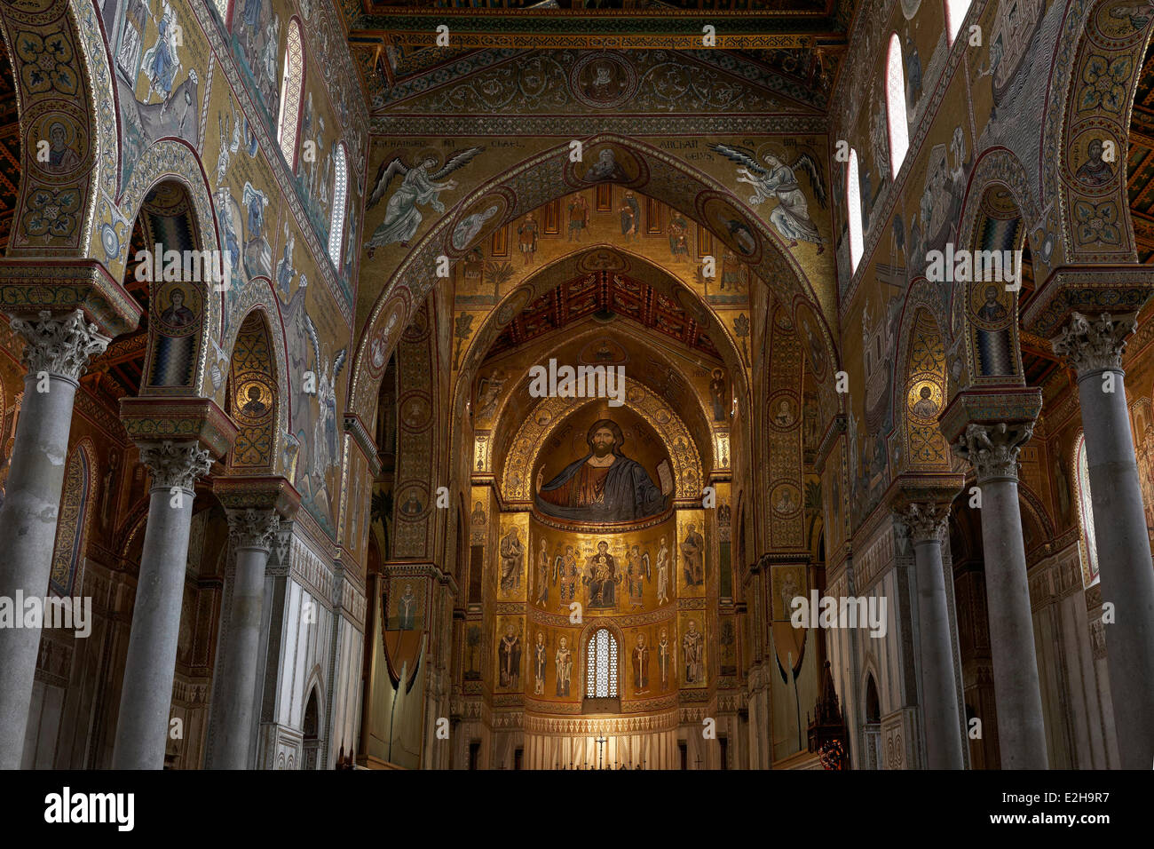 Cathedral of Santa Maria Nuova, Monreale Cathedral, with Byzantine gold ground mosaics, Monreale, Province of Palermo, Sicily Stock Photo