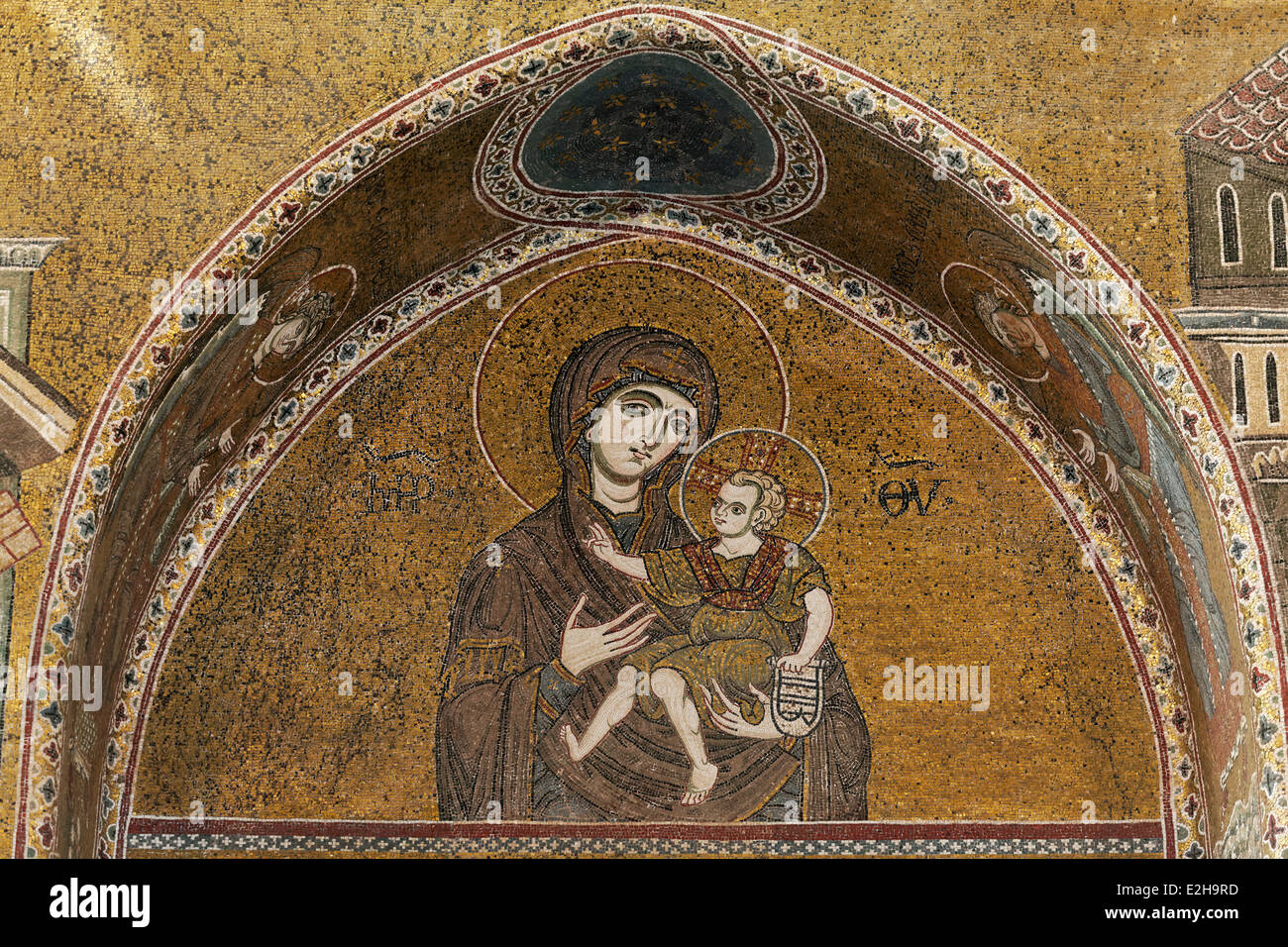 Mary with the Baby Jesus, Byzantine gold ground mosaics, Cathedral of Santa Maria Nuova, Monreale Cathedral, Monreale Stock Photo