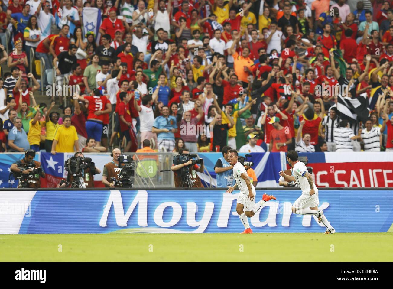 Rio de Janeiro, Brazil. 18th June, 2014. Eduardo Vargas (CHI) Football/Soccer : Eduardo Vargas of Chile celebrates after his goal during the FIFA World Cup Brazil match between Spain and Chile at the Maracana Stadium in Rio de Janeiro, Brazil . © AFLO/Alamy Live News Stock Photo