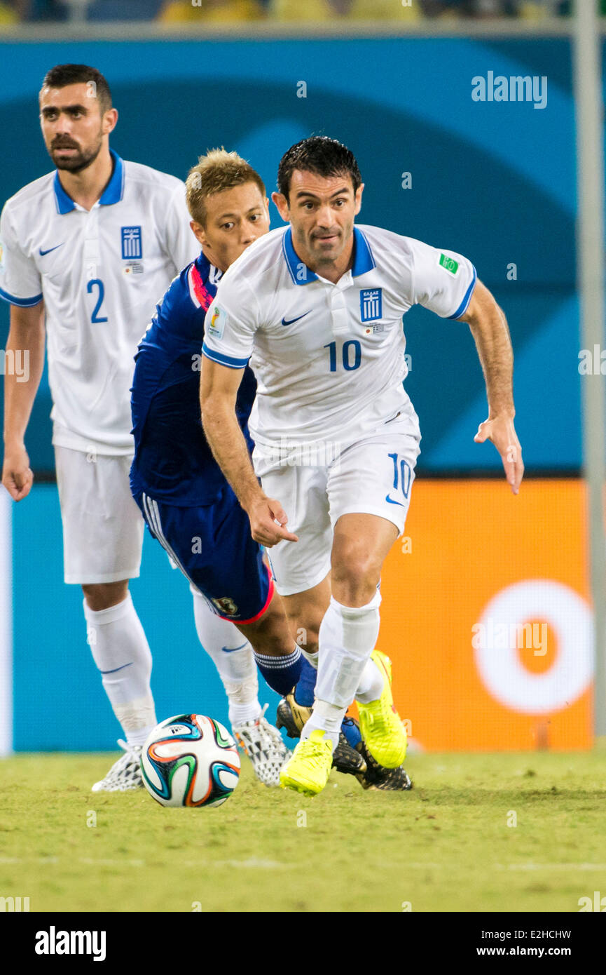 (R-L) Giorgos Karagounis (GRE), Keisuke Honda (JPN), JUNE 19, 2014 - Football / Soccer : FIFA World Cup Brazil 2014 Group C match between Japan 0-0 Greece at Estadio das Dunas in Natal, Brazil. (Photo by Maurizio Borsari/AFLO) Stock Photo