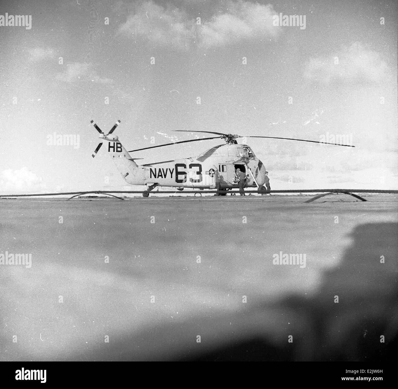 Vietnam war helicopter u s Black and White Stock Photos