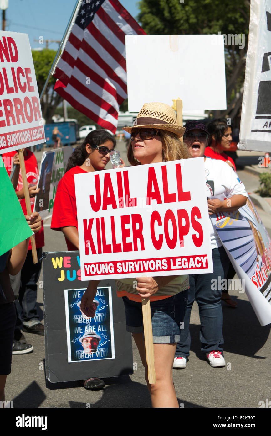 Anti police violence signs hi-res stock photography and images - Alamy