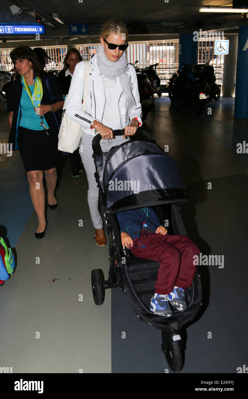 Karolina Kurkova and her child at the Nice Côte d'Azur Airport. Where ...