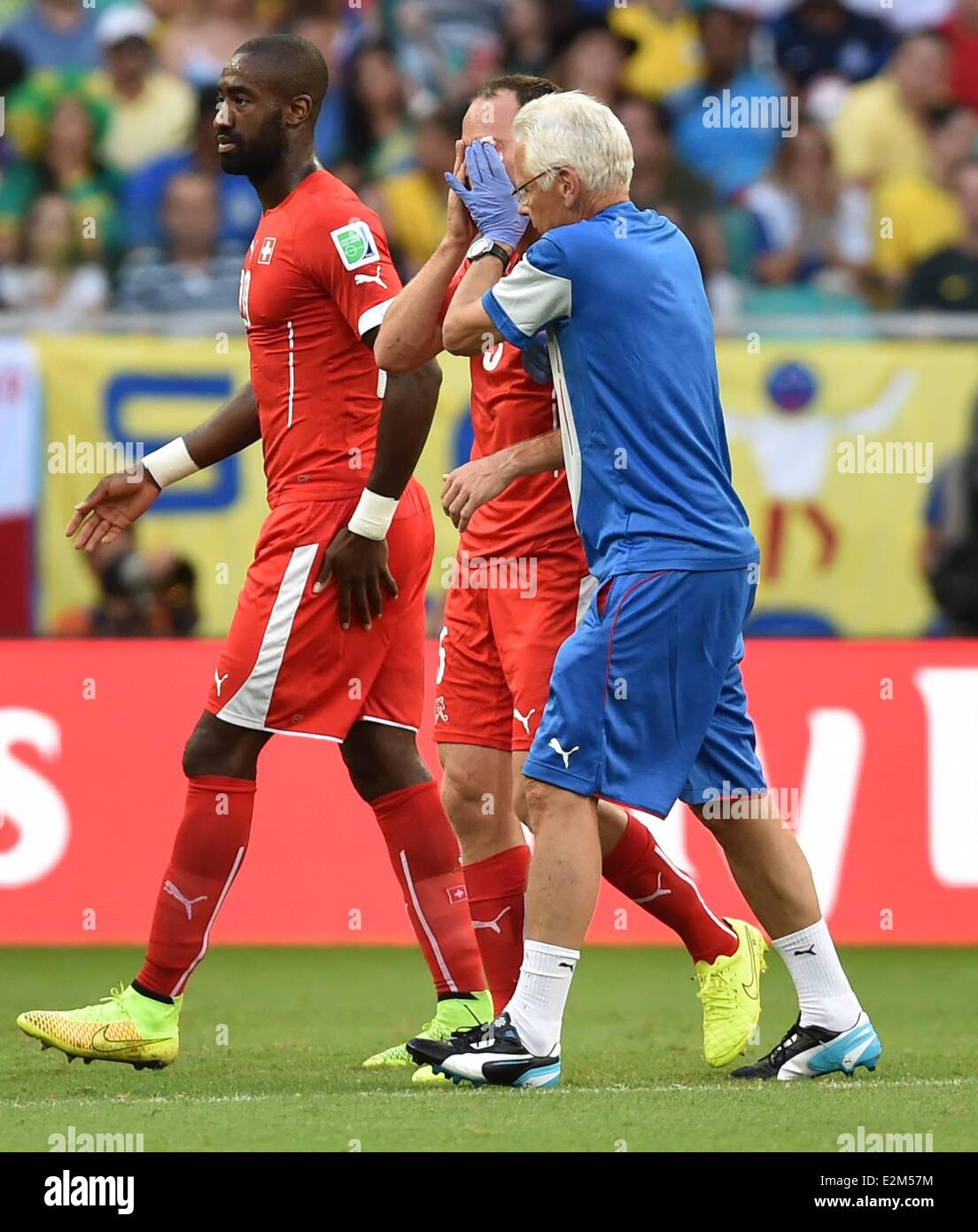 Arena Fonte Nova, Salvador. 20th June, 2014. Brazil. World Cup football, group stages. Switzerland versus France. Steve Von Bergen (SUI)) with the badly cut eye injury Credit:  Action Plus Sports/Alamy Live News Stock Photo