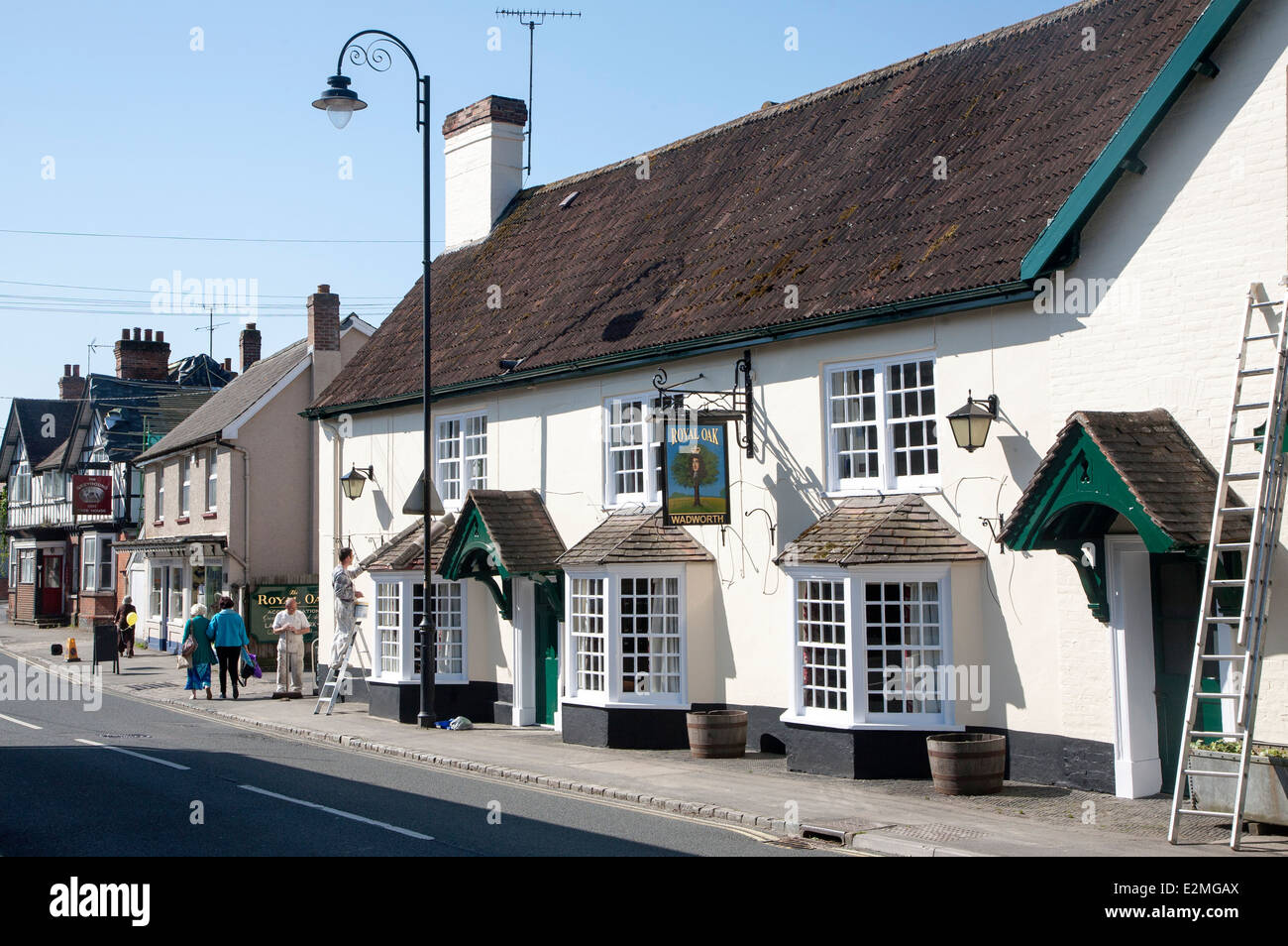 Historic buildings and Royal Oak pub Pewsey, Wiltshire, England Stock Photo