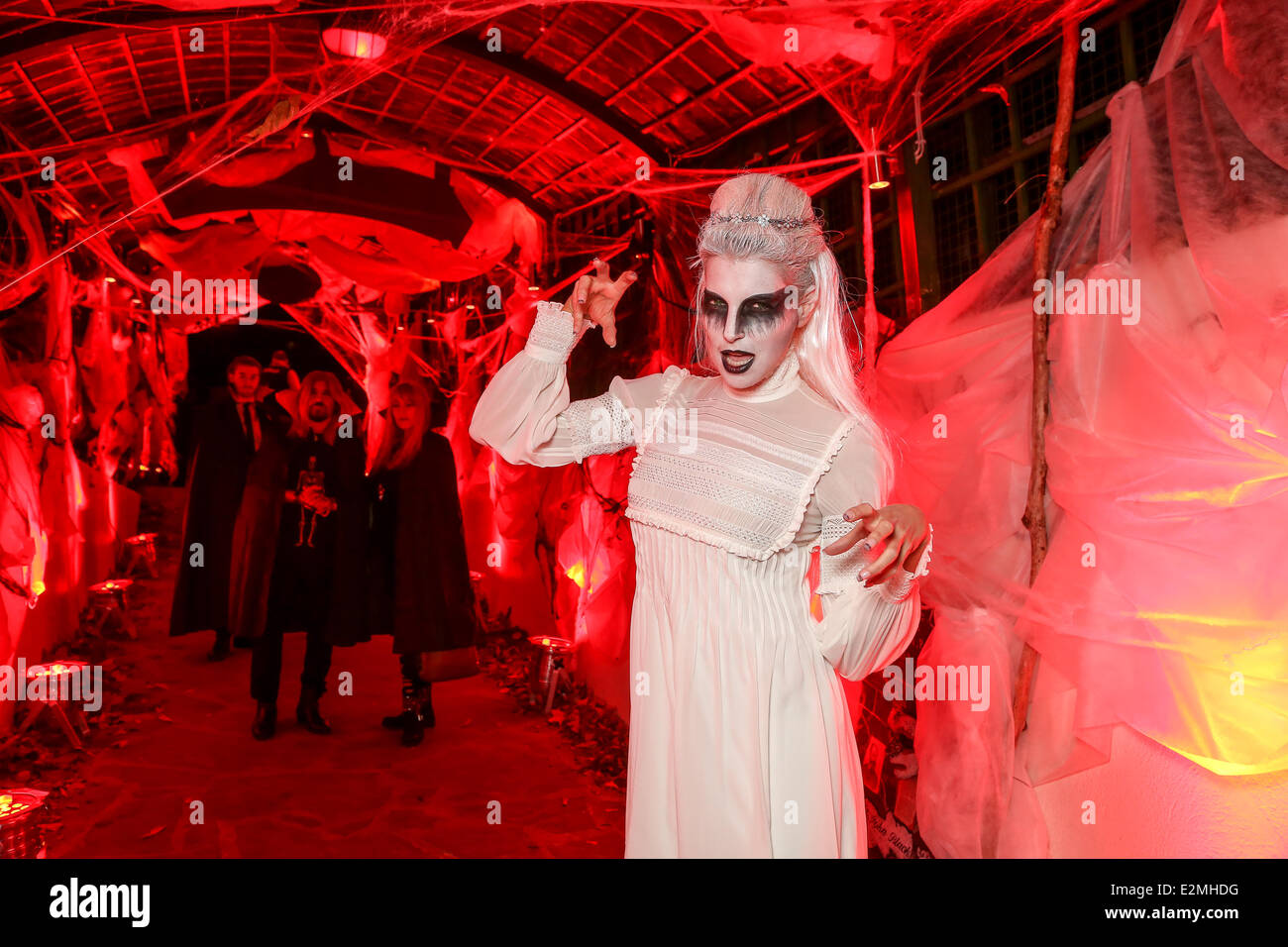 Giulia Siegel Halloween Black And Blood Ball 2013 Im La Villa Im