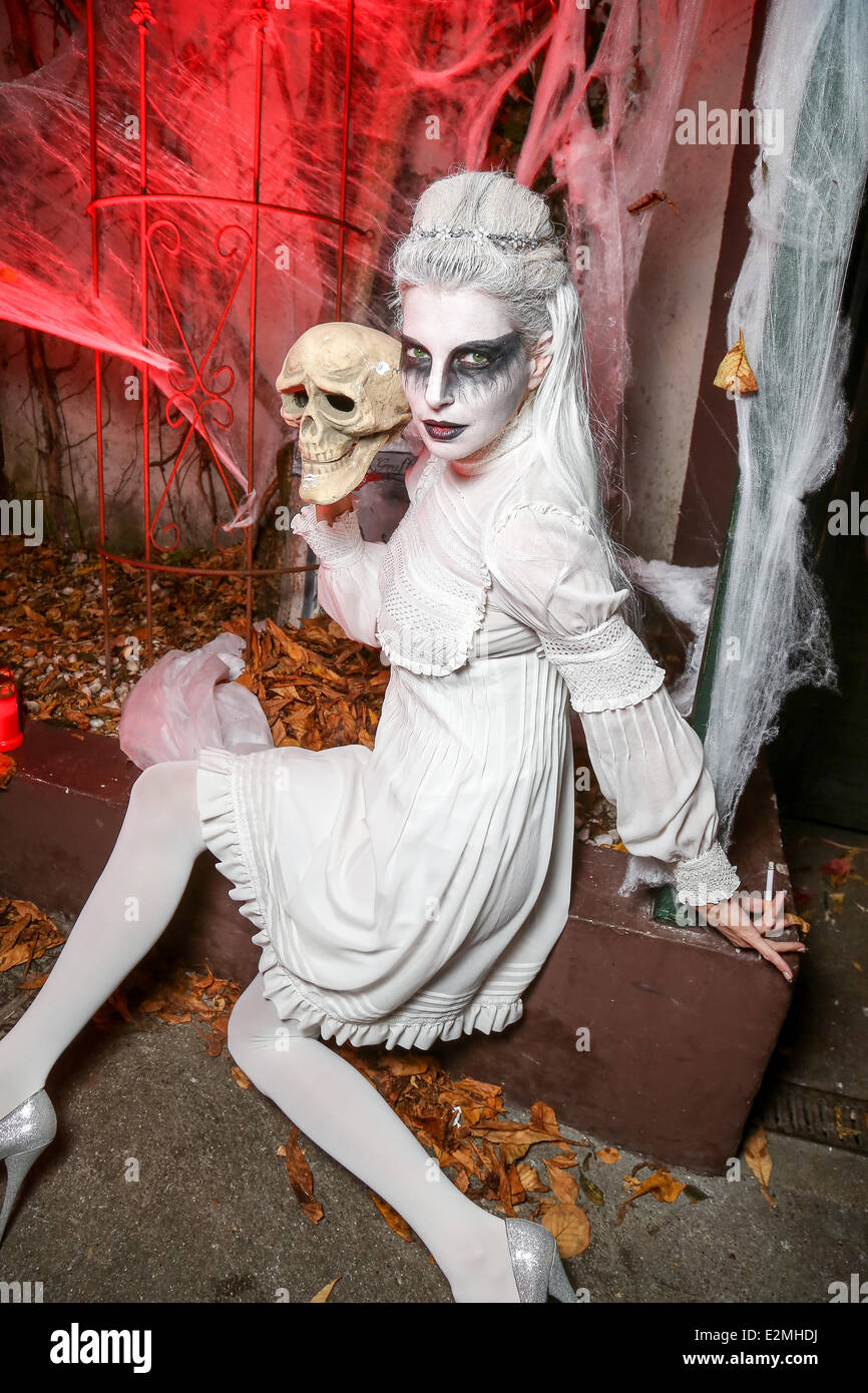 Giulia Siegel Halloween Black And Blood Ball 2013 Im La Villa Im