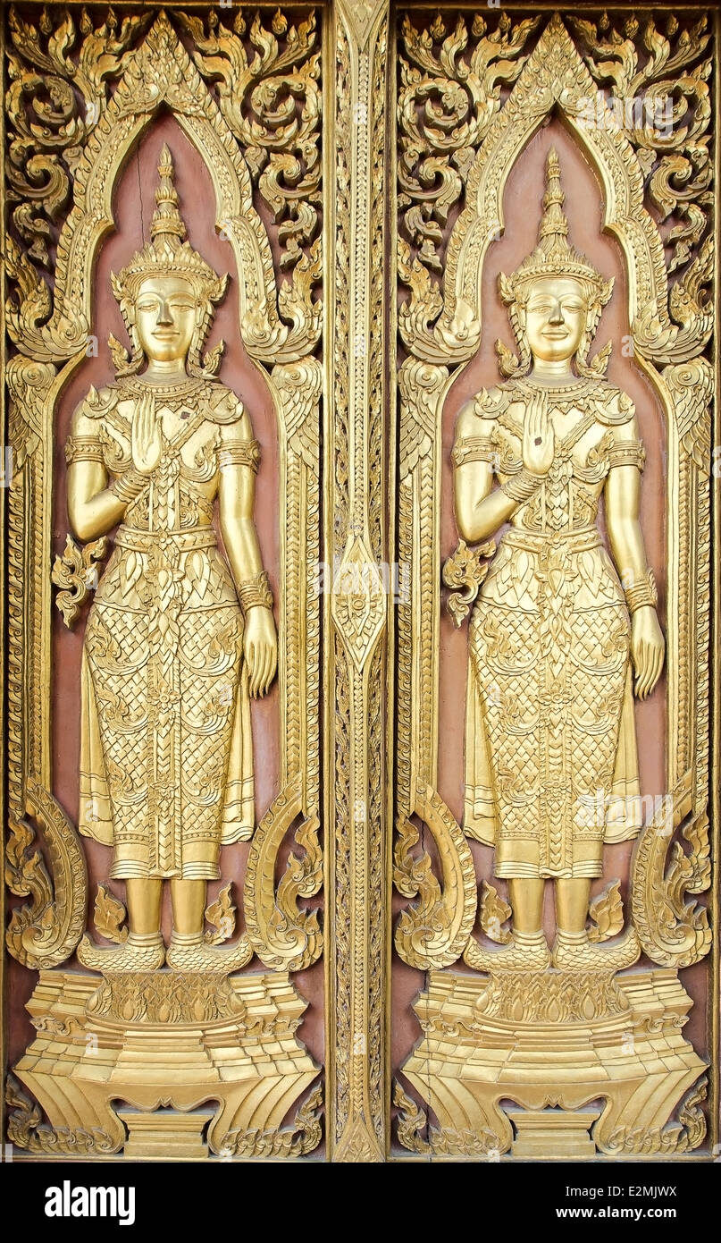 Traditional Thai sculpture style on temple door in Ayutthaya,Thailand ...