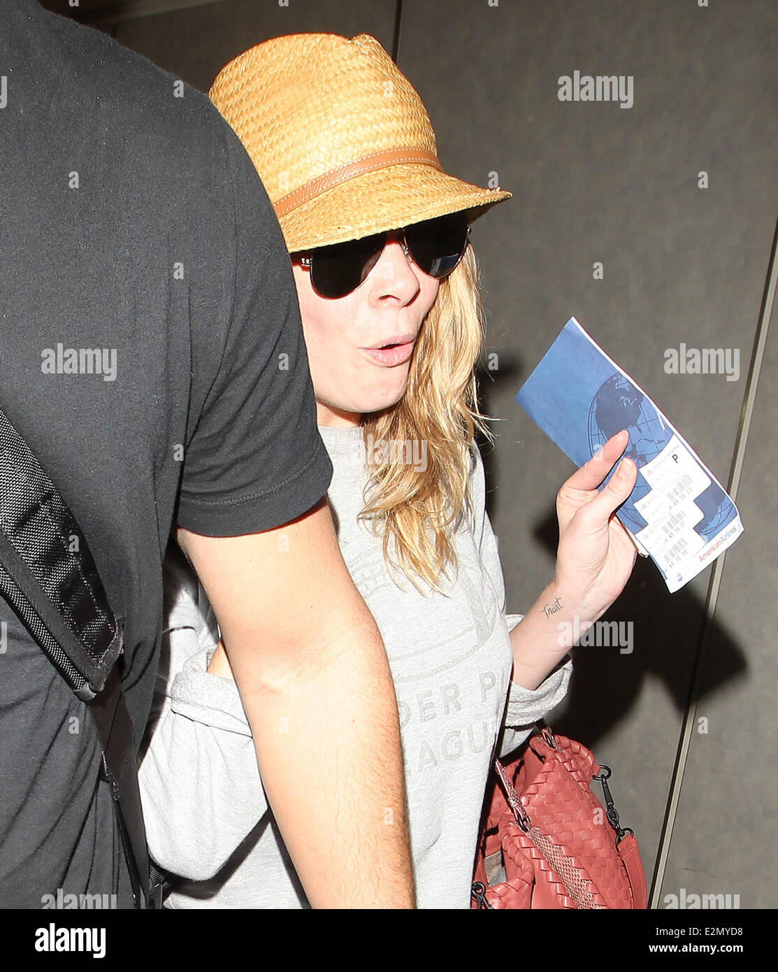 Leann rimes tattoo hires stock photography and images Alamy