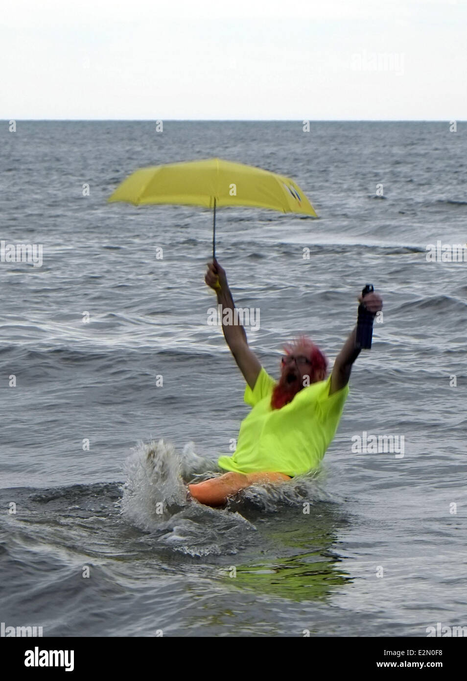 2013 coney island polar bear hi-res stock photography and images - Alamy