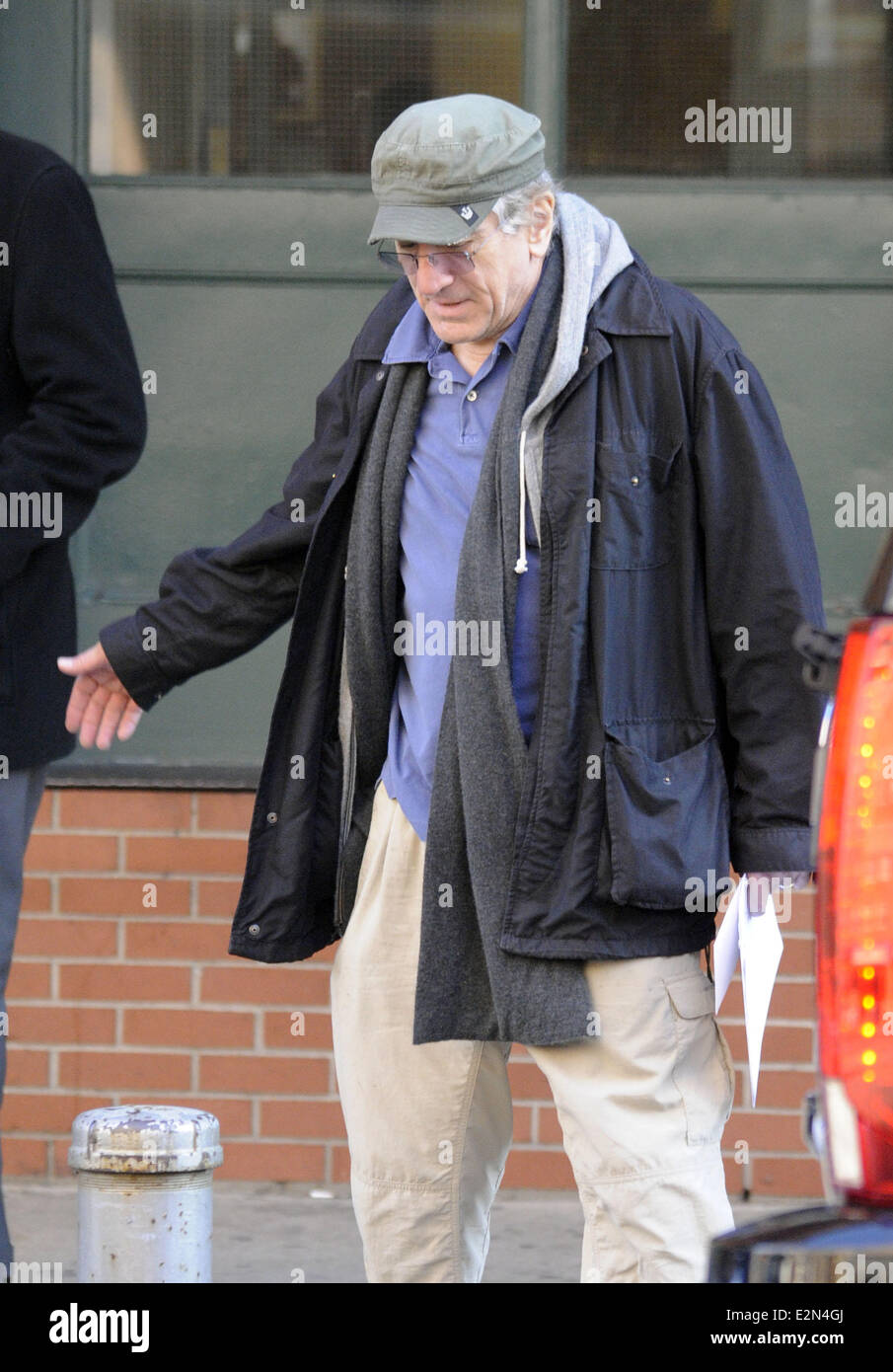 A casually dressed Robert De Niro says goodbye to friends as he leaves a  downtown hotel in New York City Featuring: Robert De Niro Where: London,  United States When: 08 Jan 2013