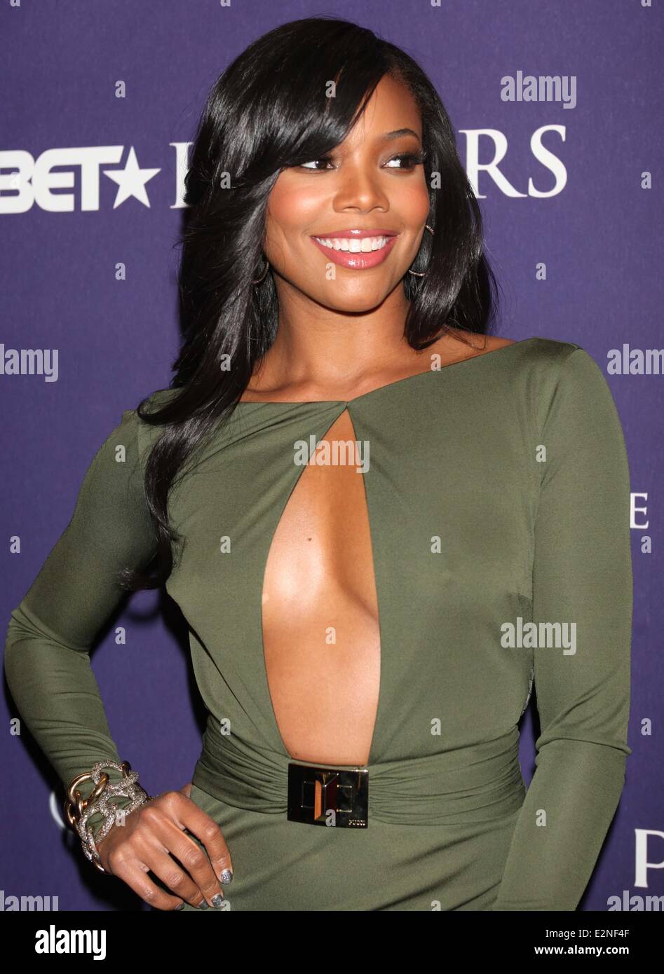 BET Honors 2013 Red Carpet presented by Pantene at the Warner Theatre(03)