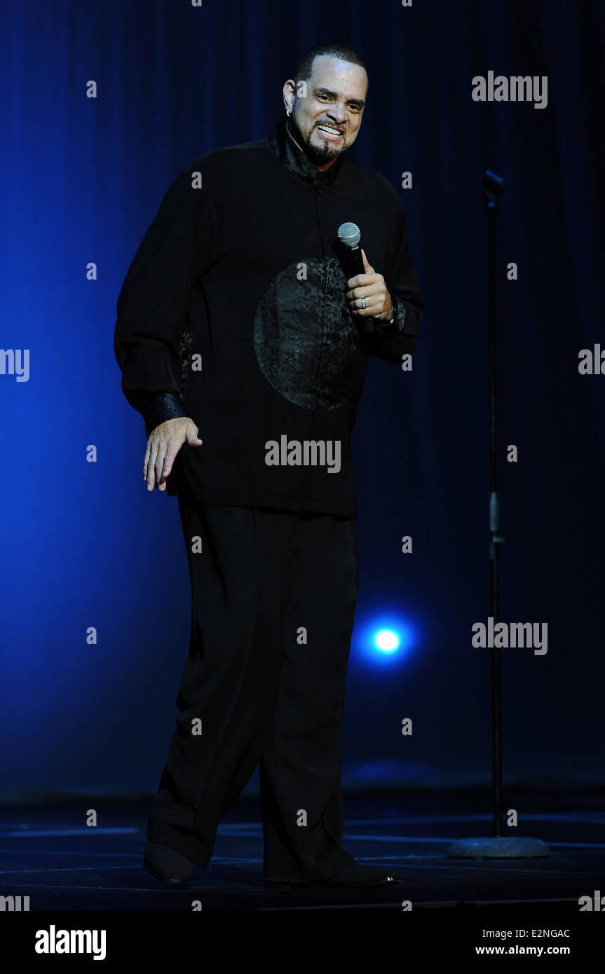 Comedian Performs At The Seminole Hard Rock Hotel Casinos Hard Rock 