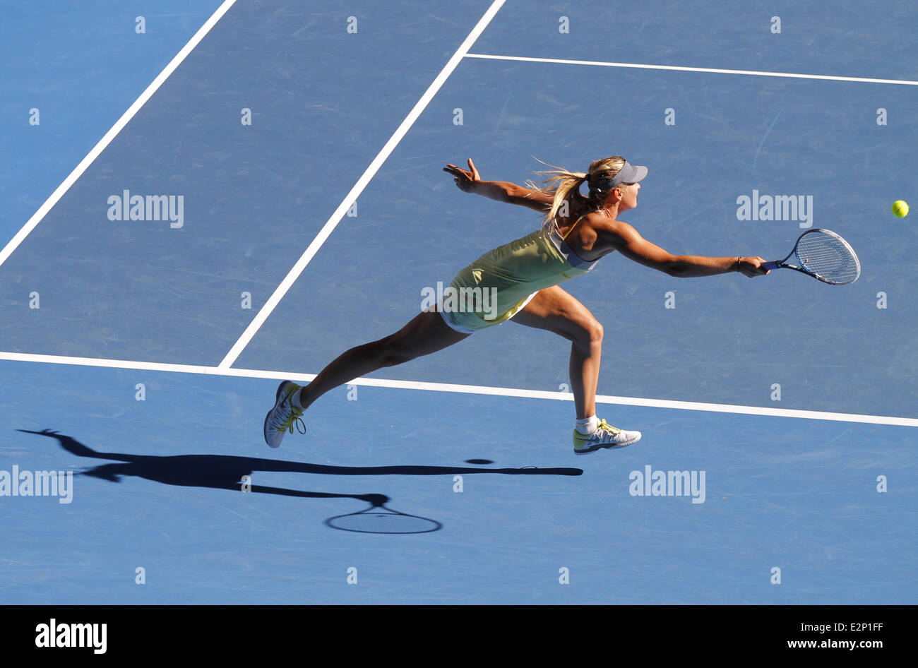 Australian Open Tennis 2013 - Maria Sharapova (RUS) defeated Ekaterina