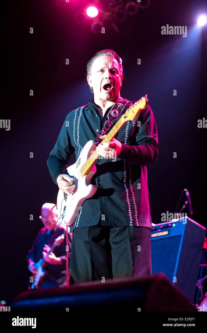 Jimmie Vaughan Performs At The Back Yard Featuring Jimmie Vaughan