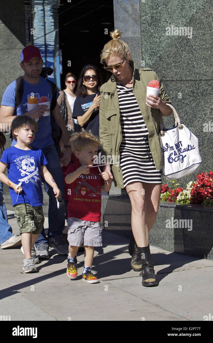 Julie Bowen enjoys a day at a local farmer's market in Studio City  Featuring: Julie Bowen,Oliver McLanahan Phillips,John Phillips Where: Los Angeles, California, United States When: 03 Feb 2013 Stock Photo