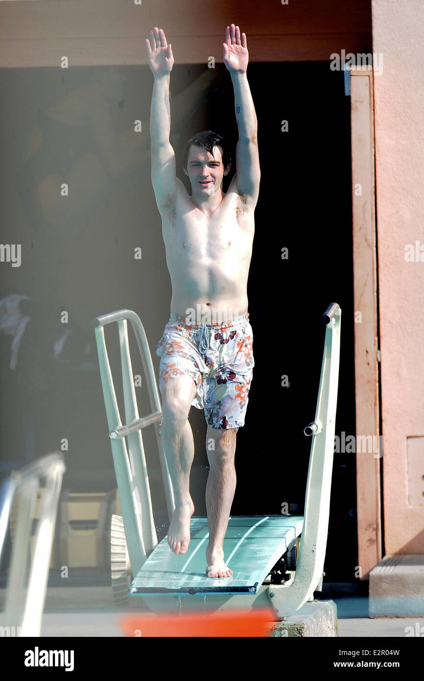 Celebrities practice their dives for the upcoming ABC show 'Splash ...