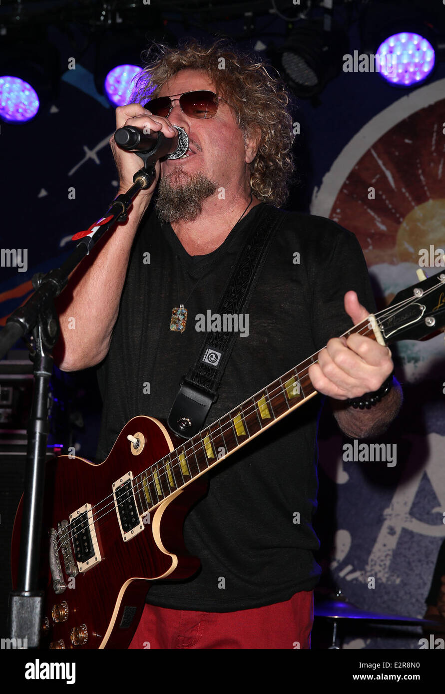 Sammy Hagar Rocks The Final Night Of Cabo Wabo Cantinas Third 