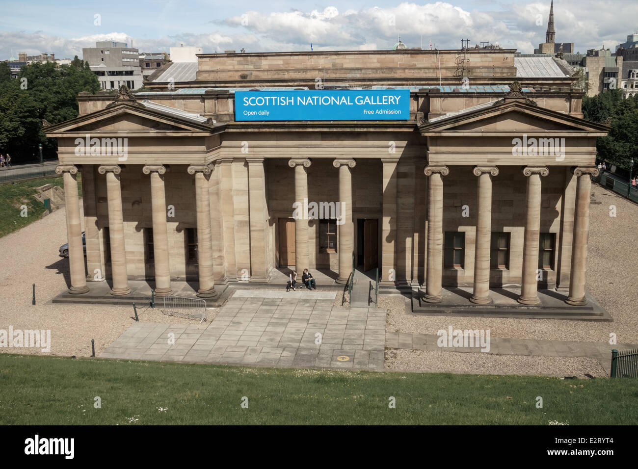 Scottish National Gallery viewed from The Mound, Edinburgh Stock Photo