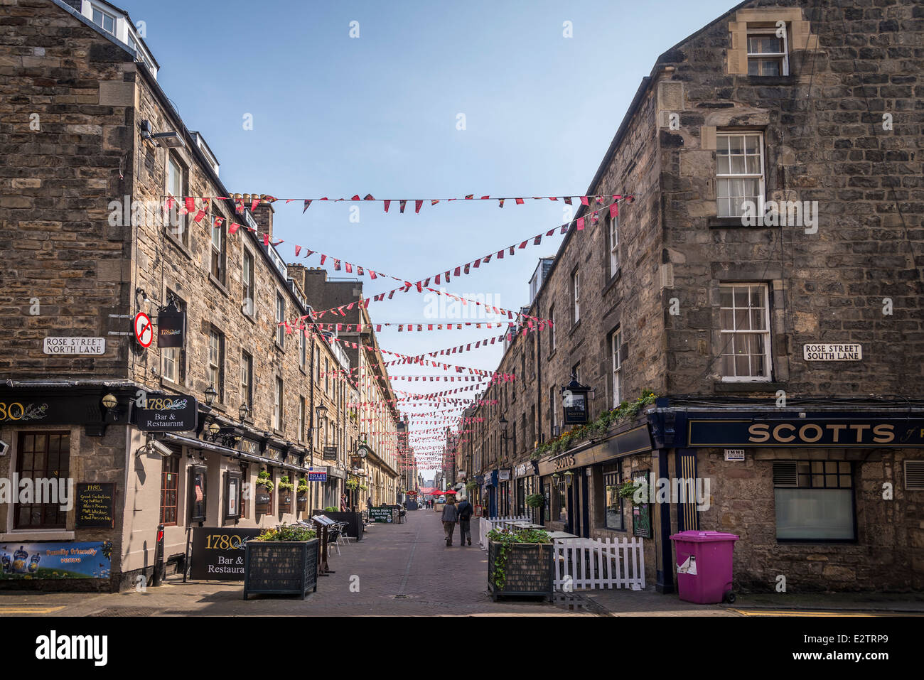 Rose street Edinburgh new town. The 1780 bar on the left and Scotts on the right. Stock Photo