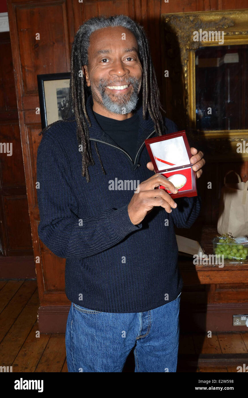 Ten time grammy award winner bobby mcferrin hi-res stock photography ...