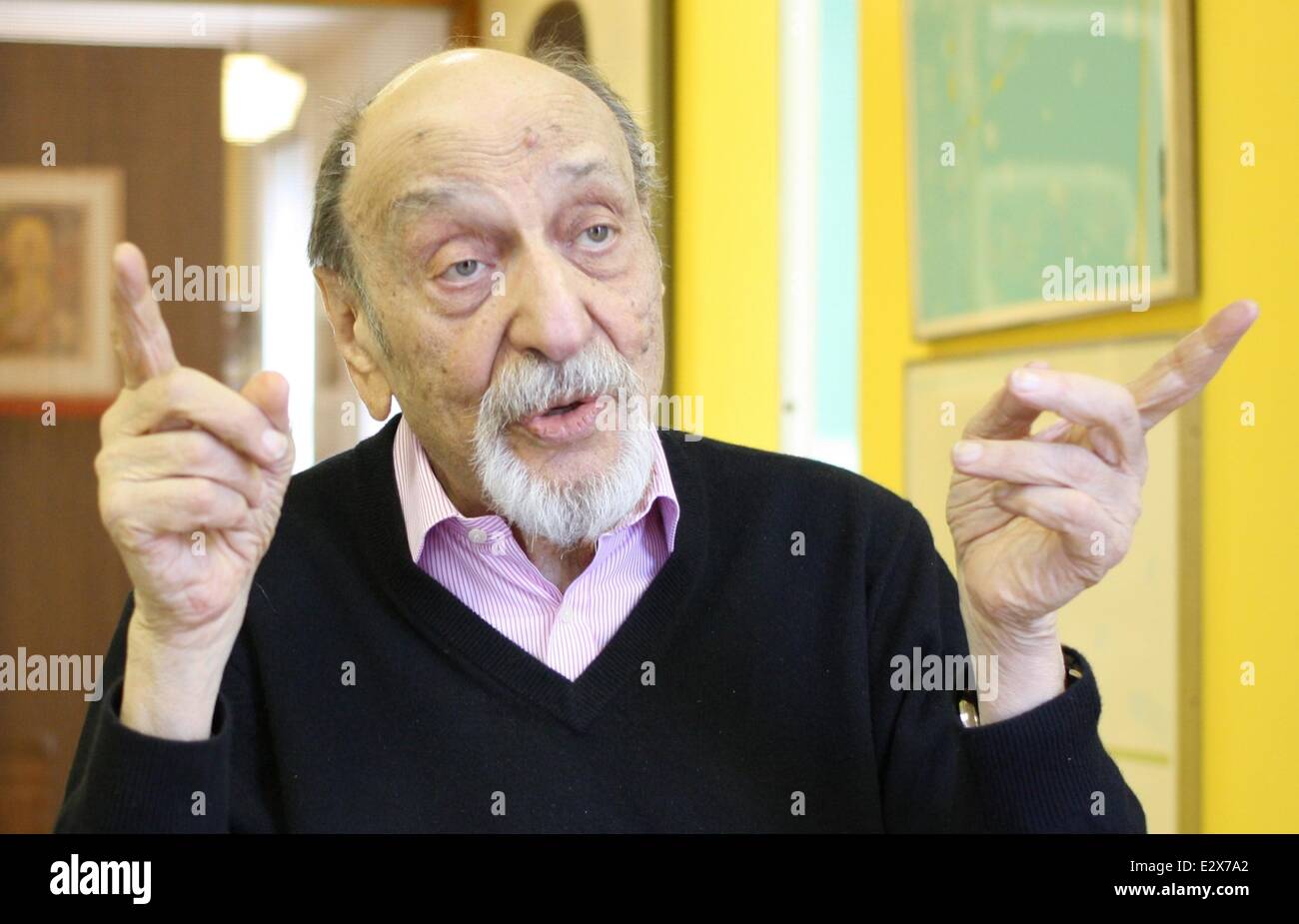 New York, USA. 20th May, 2014. US designer Milton Glaser gestures during an interview at his office in New York, USA, 20 May 2014. He is the creator of of the famouse and beloved 'I love New York' logo. The designe will turn 85 on 26 June 2014. Photo: CHRISTINA HORSTEN/dpa/Alamy Live News Stock Photo